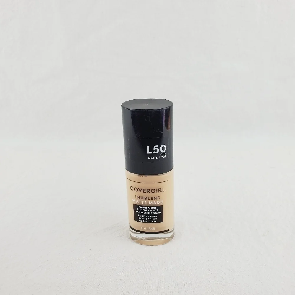 LAST ONE 🔥Covergirl trublend matte made foundation